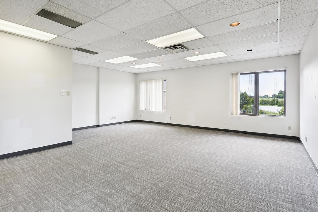 208 - 5397 Eglinton Avenue West, Toronto, ON
