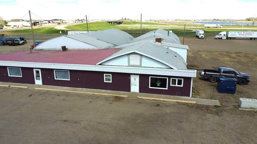 143078 15 Avenue West, Millicent, AB