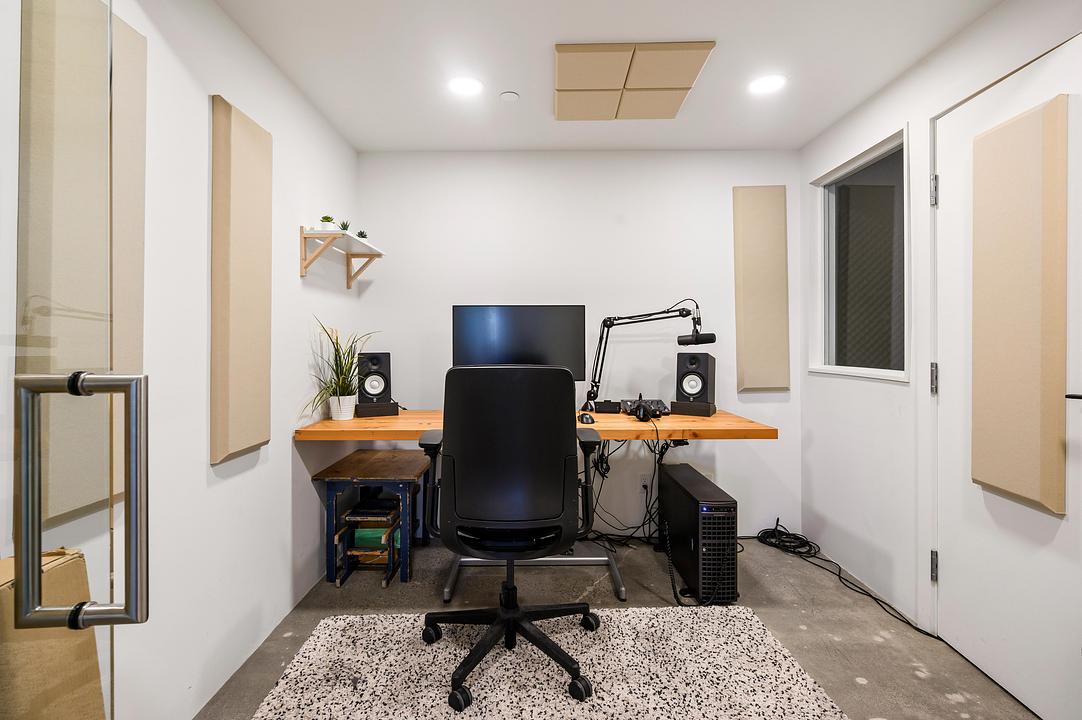 961 East Hastings Street, Vancouver, BC