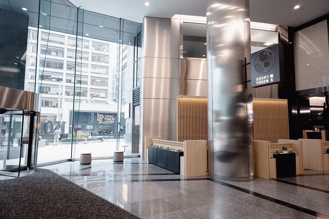 G10 - 181 University Avenue, Toronto, ON