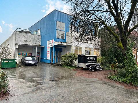 4438 Juneau St, Burnaby, BC