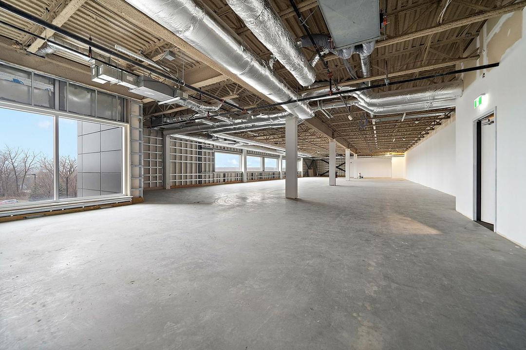 2500 Boulevard Alfred Nobel, Montréal, QC