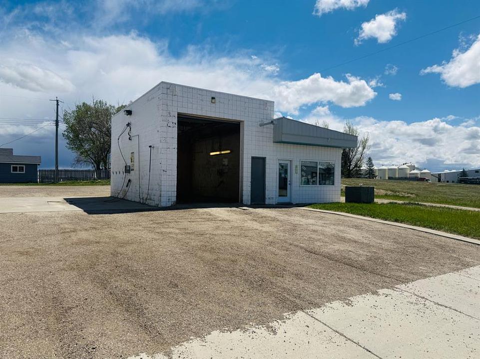 107 Centre Street, Enchant, AB