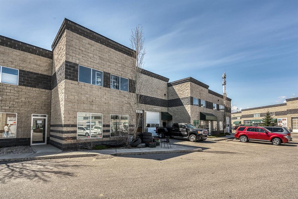 215 - 32 Westwinds Crescent Northeast, Calgary, AB