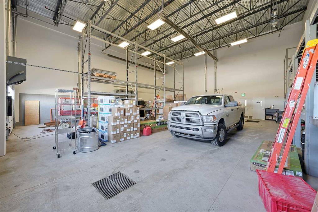 110,114 - 10748 74 Street Southeast, Calgary, AB