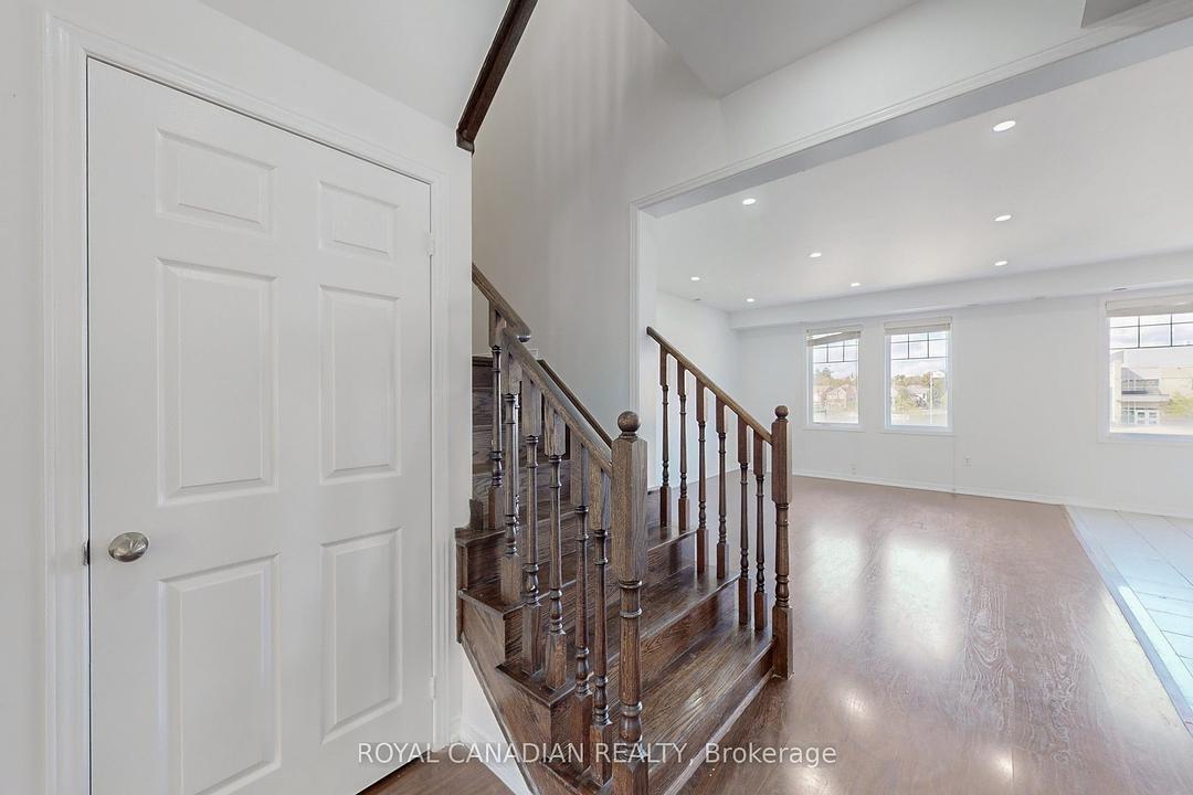 54 Chesterwood Crescent, Brampton, ON