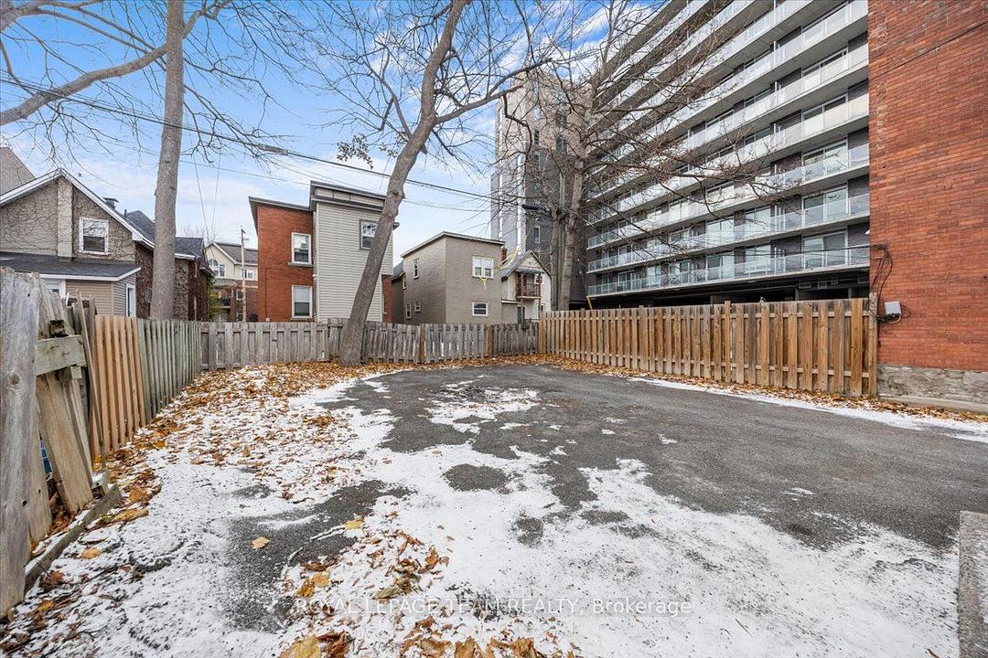 17 Arlington Avenue, Ottawa, ON