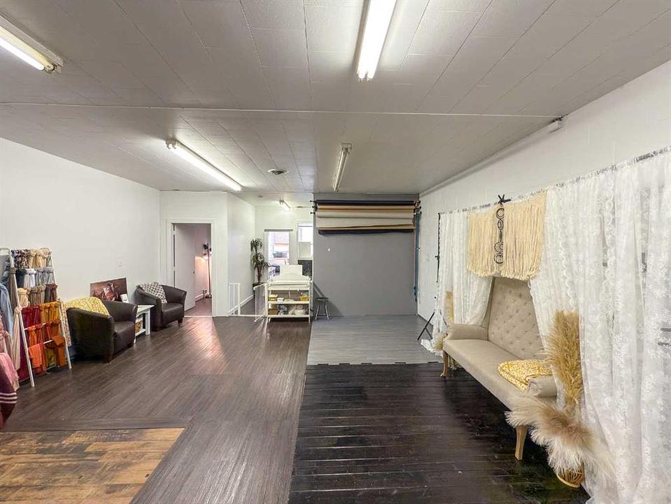 4913 50 Street, Rocky Mountain House, AB