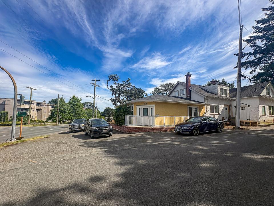 3789 Quadra Street, Victoria, BC