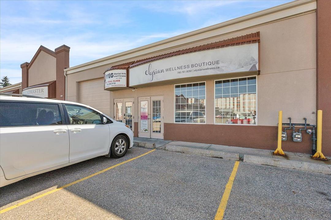 10016 164 Street Northwest, Edmonton, AB