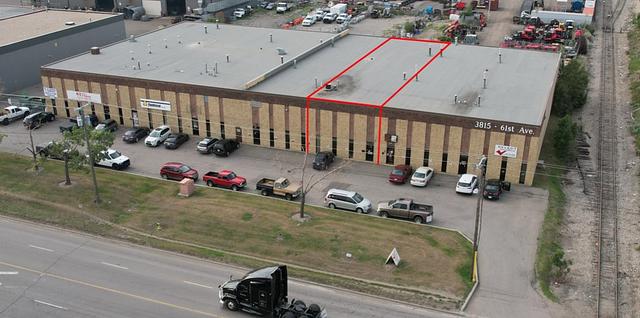 3815 61 Avenue Southeast, Calgary, AB