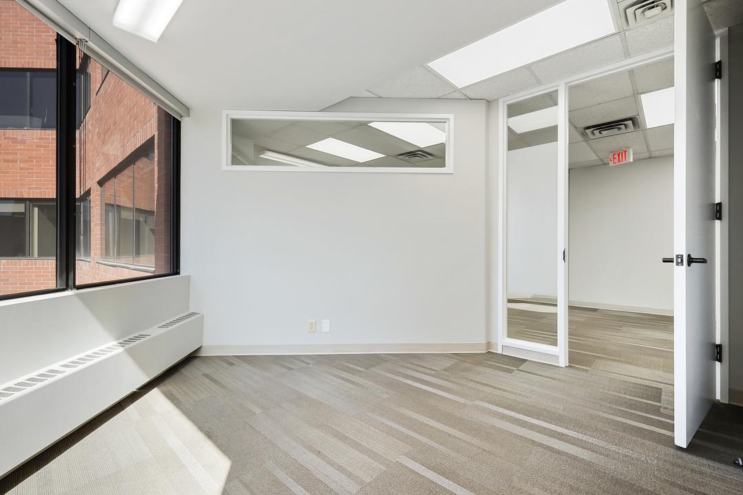 208 - 609 14 Street Northwest, Calgary, AB