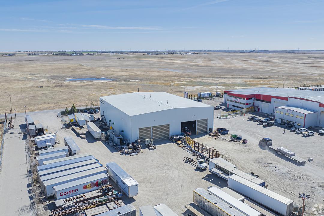 B - 233193 Range Road 283, Calgary, AB
