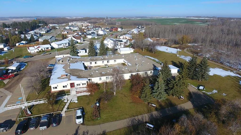 5430 Fairview Avenue, Bashaw, AB