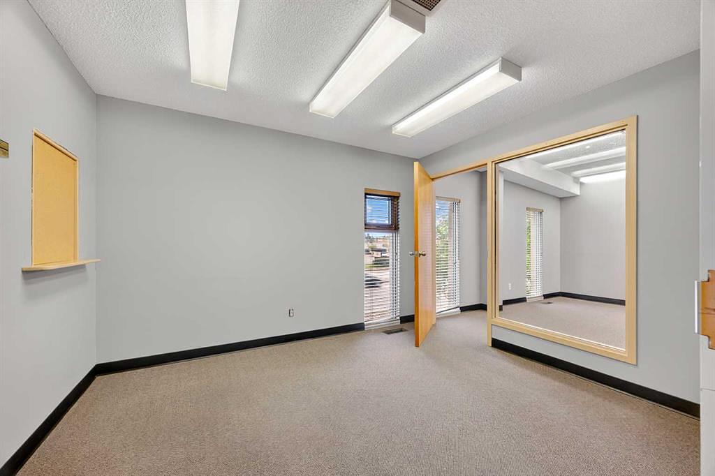 5402 44 Street, Lloydminster, AB