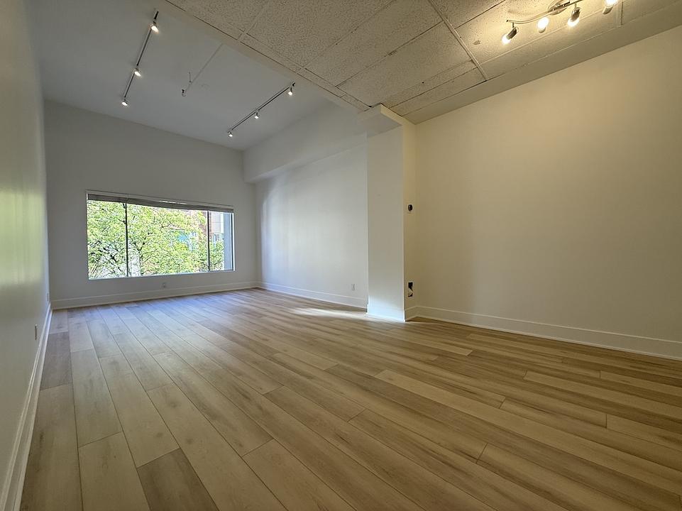 1080 Mainland Street, Vancouver, BC
