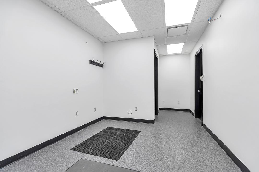 22338 Selkirk Avenue, Maple Ridge, BC