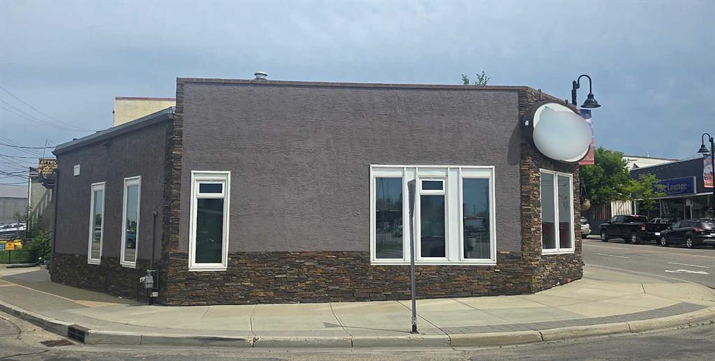 5056 50 Street, Innisfail, AB