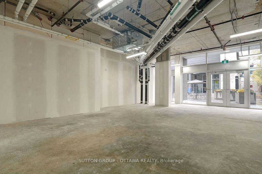399 Winston Avenue, Ottawa, ON
