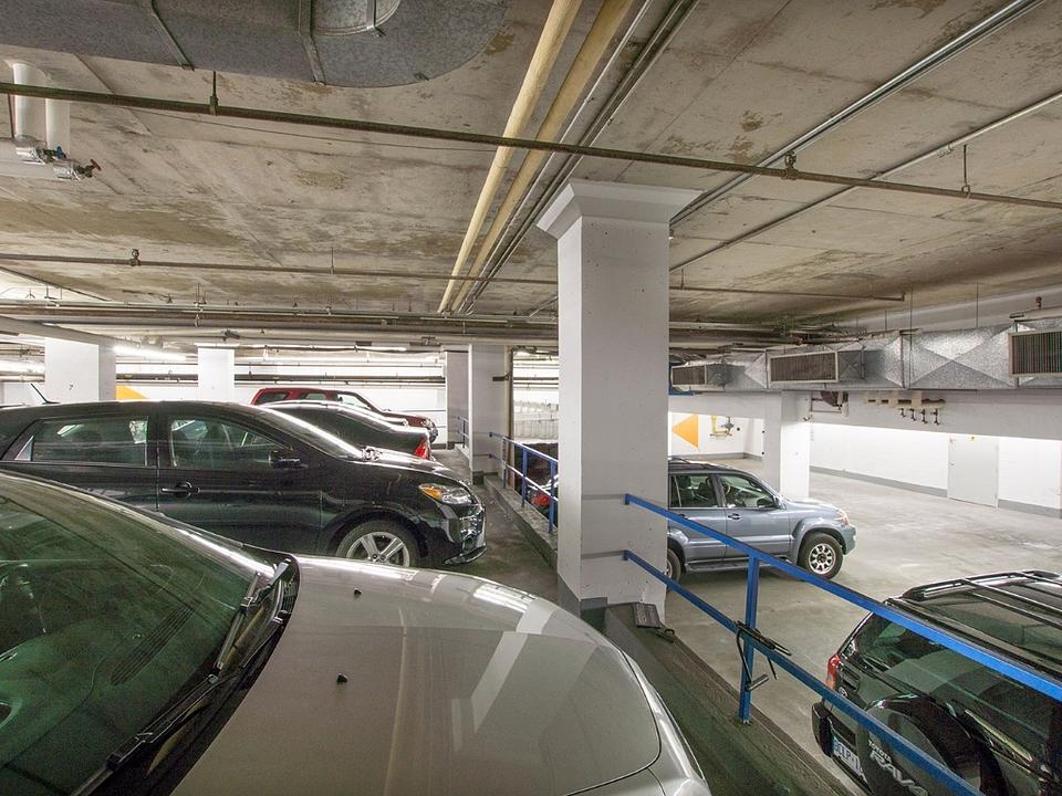 16th Floor - 60 Queen Street, Ottawa, ON
