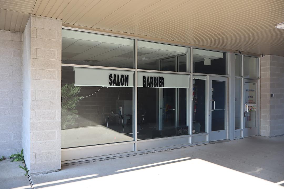 2 - 2301 Rue Versailles, Mascouche, QC