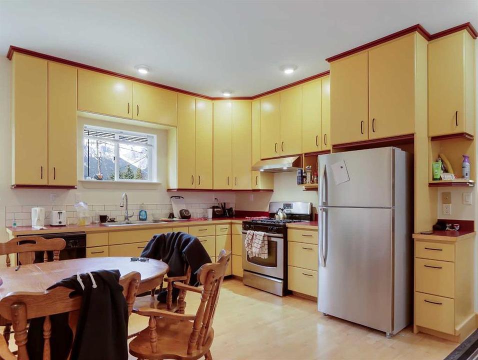 228 17 Street, Canmore, AB
