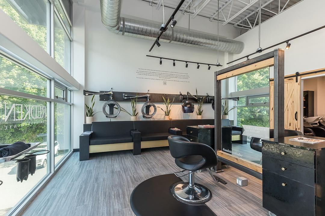 210 - 34077 Gladys Ave, Abbotsford, BC