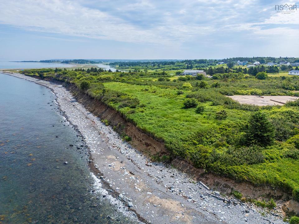 40 Schoolhouse Road, Grosses Coques, NS