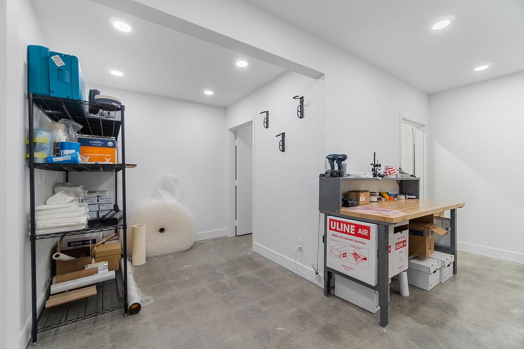 9030 Oak St, Vancouver, BC