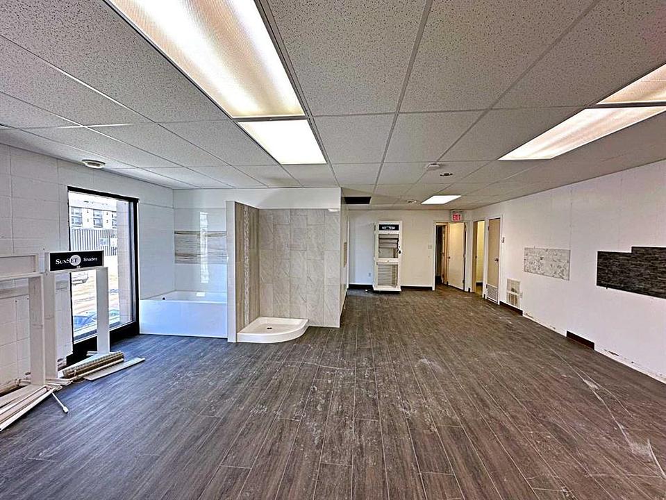 8127 Fraser Avenue, Fort McMurray, AB