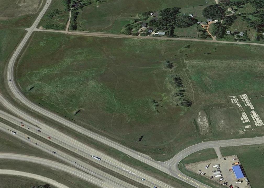 5601 Woodland Road, Innisfail, AB