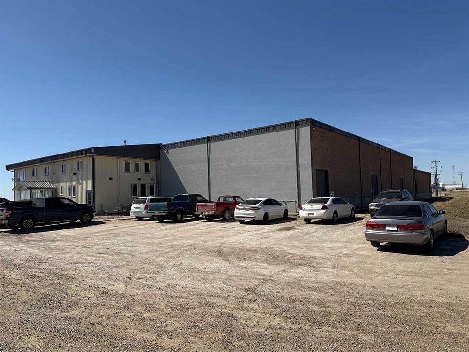 111 1 Street North, Vauxhall, AB