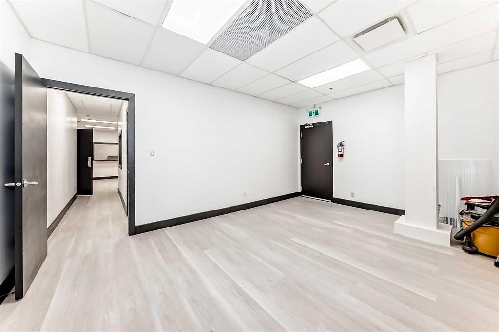 5,9,15 - 1015 Centre Street Northwest, Calgary, AB
