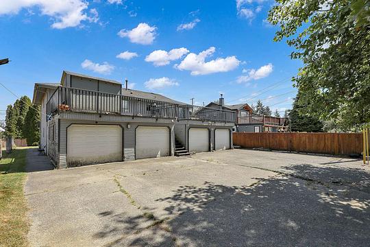 9509 152 Street, Surrey, BC