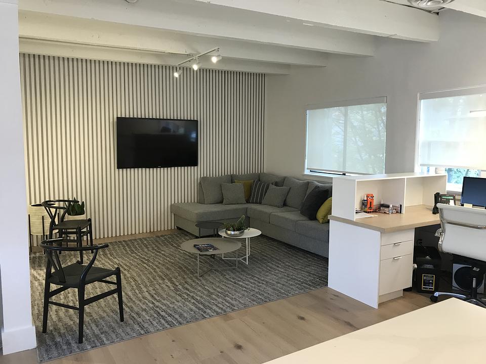 202 - 905 West Broadway, Vancouver, BC