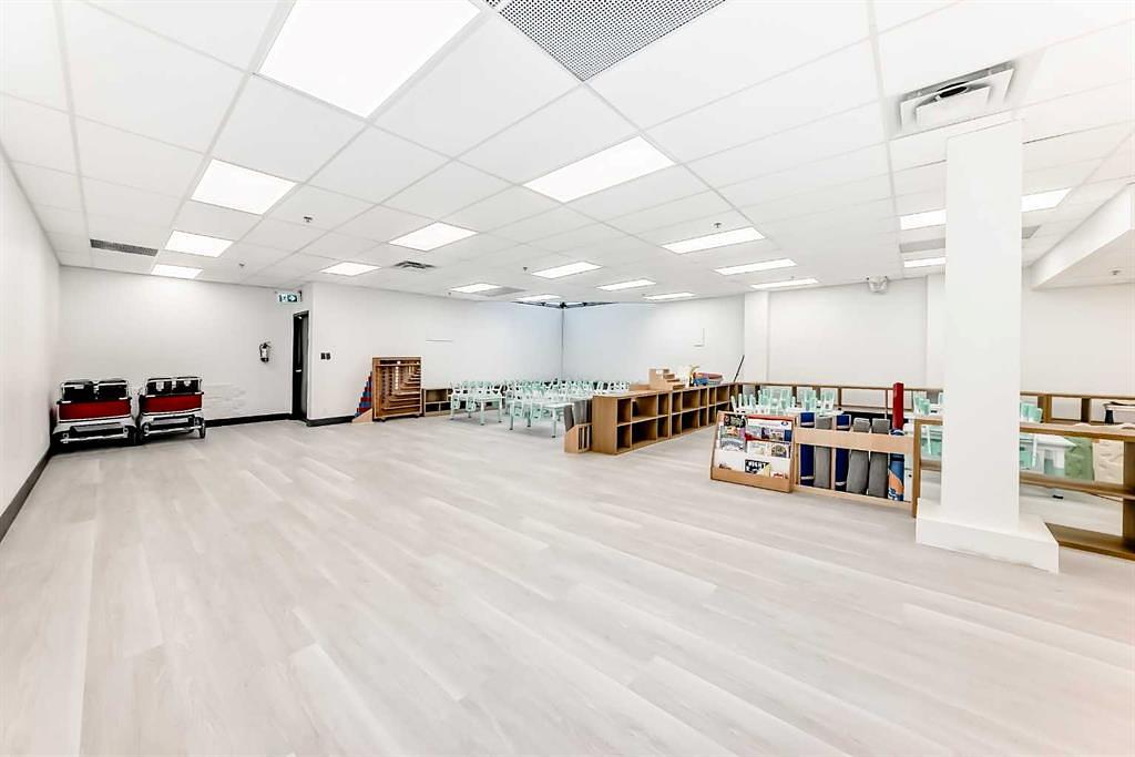 5,9,15 - 1015 Centre Street Northwest, Calgary, AB