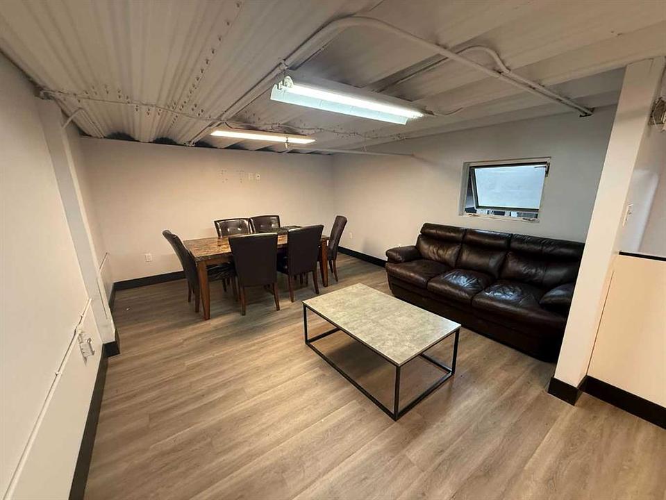 426 10 Street North, Lethbridge, AB