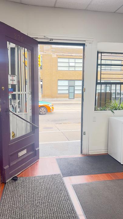374 Dundas Street East, Toronto, ON