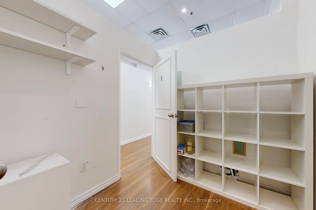5 - 17080 Bathurst Street, Newmarket, ON