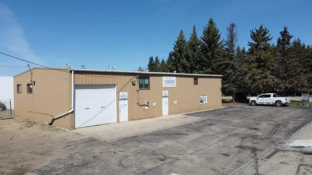 6001 40 Avenue, Wetaskiwin, AB