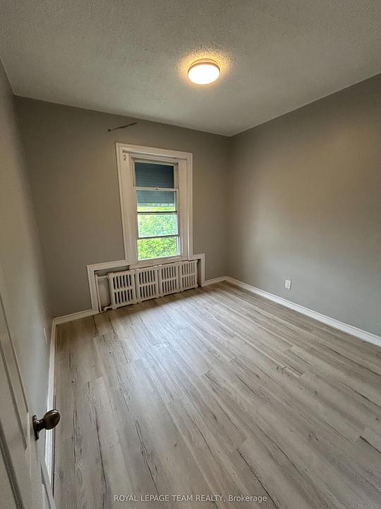 883 Somerset Street West, Ottawa, ON