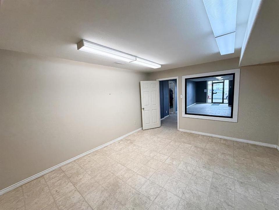 2211 2 Avenue North, Lethbridge, AB