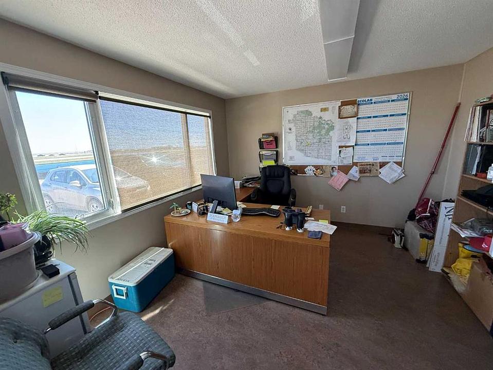 111 1 Street North, Vauxhall, AB