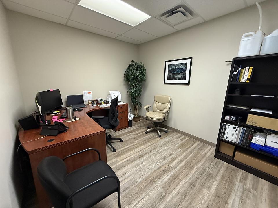 Building - 47 Street, Bentley, AB