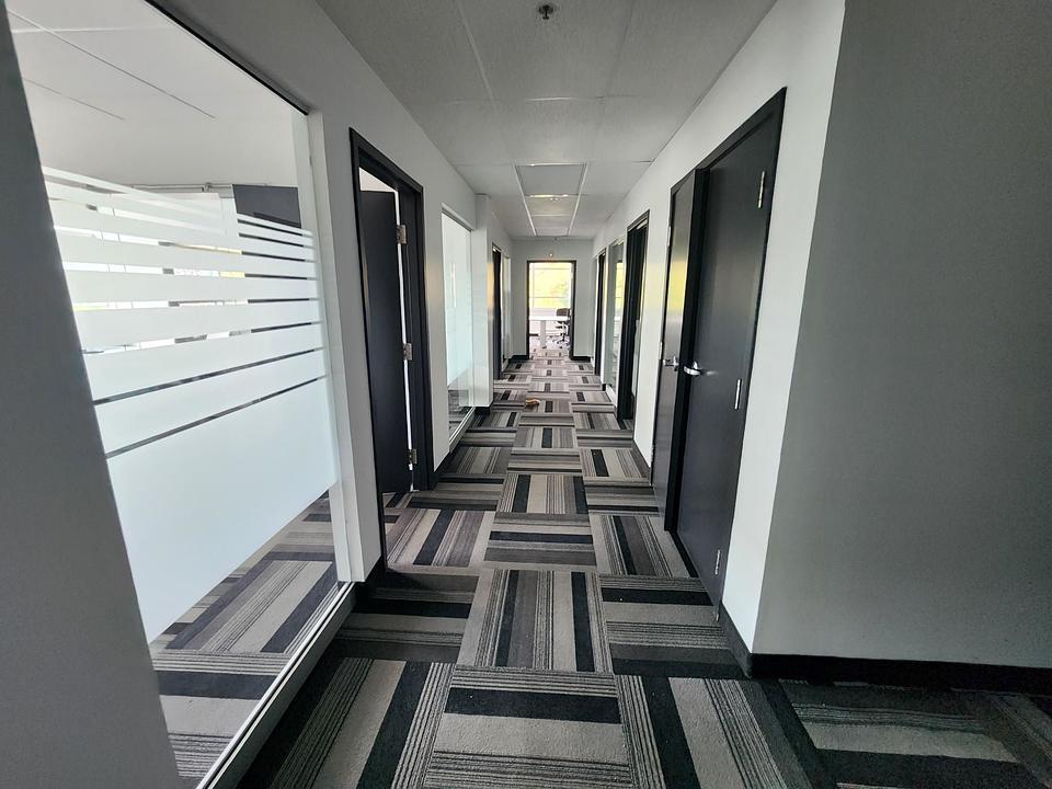 2695 Avenue Dollard, Montreal, QC