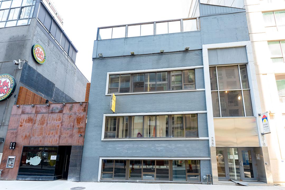224 Richmond Street West, Toronto, ON