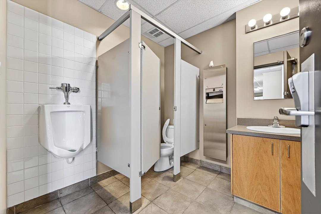 1910 20 Avenue Northwest, Calgary, AB