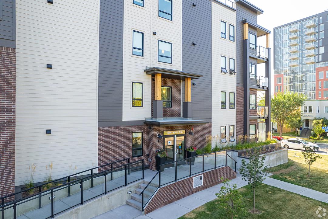 2320 5 Street Southwest, Calgary, AB