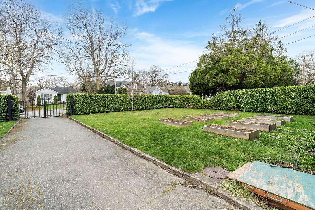 2130 Central Avenue, Victoria, BC