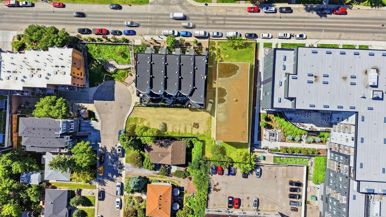 1812 26 Avenue Southwest, Calgary, AB